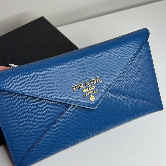 Prada Envelope Wallet in Blue! So pretty! 💙 *LIMITED OFFER* - Picture 3 of 16